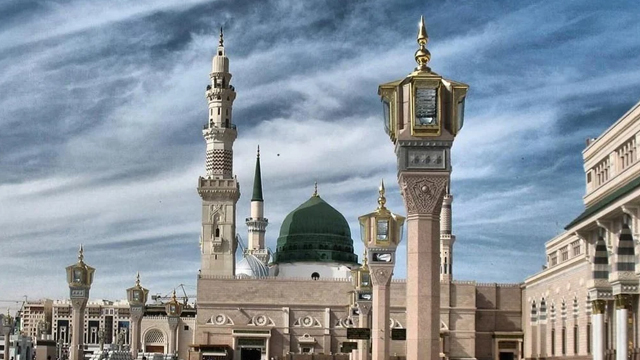 ملک بھر میں شب معراج منانے کیلئے 3 چھٹیوں کا اعلان