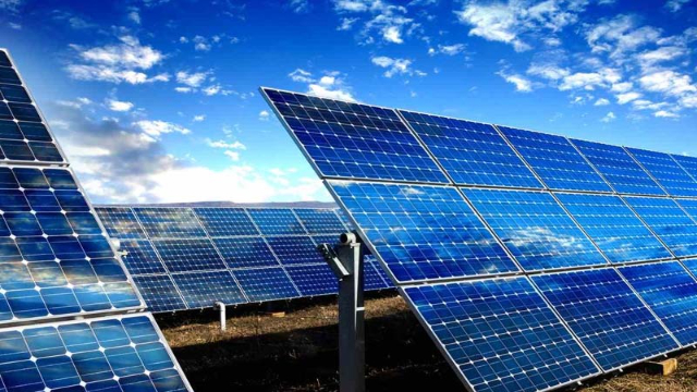سولر پینلز کی قیمتوں سے متعلق بڑی خبر آگئی