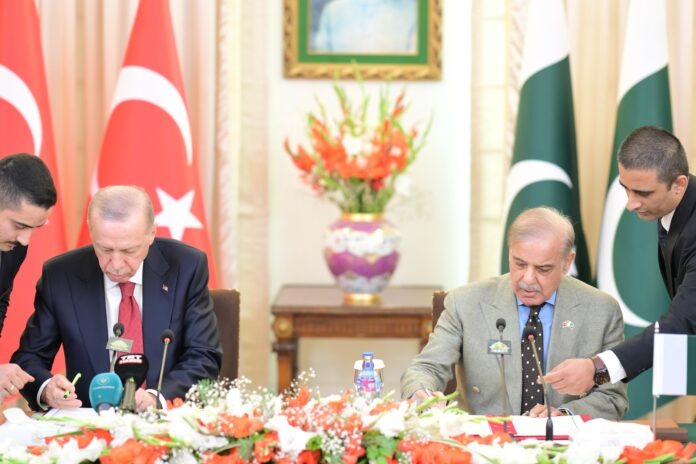 پاک اور ترکیہ کے مابین 24 معاہدوں اور مفاہمت کی یادداشتوں پر دستخط
