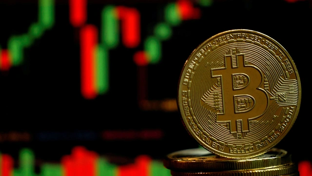 بٹ کوائن مارکیٹ کریش کر گئی، قیمت میں بڑی کمی ریکارڈ