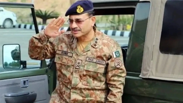 آرمی چیف کا گرین پاکستان انیشیٹو کی مختلف سہولیات کا دورہ