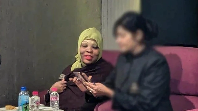 کراچی؛ نوجوان کی محبت میں گرفتار امریکی خاتون وطن لوٹ گئیں