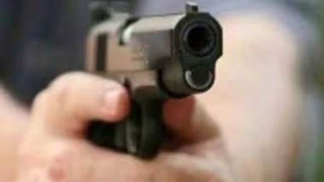 کھاریاں میں کار پر فائرنگ، 6 افراد قتل،ملزمان فرار