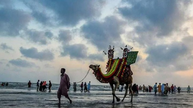 کراچی میں آج سمندری ہوائیں بحال ہونے کا امکان
