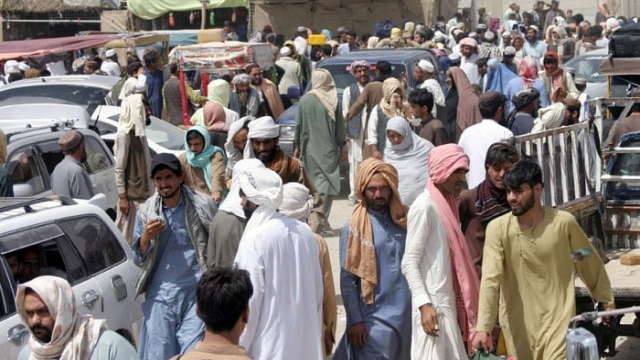 غیر قانونی مقیم غیر ملکیوں اور افغان سیٹیزن کارڈ ہولڈرز کو پاکستان چھوڑنے کی ڈیڈ لائن