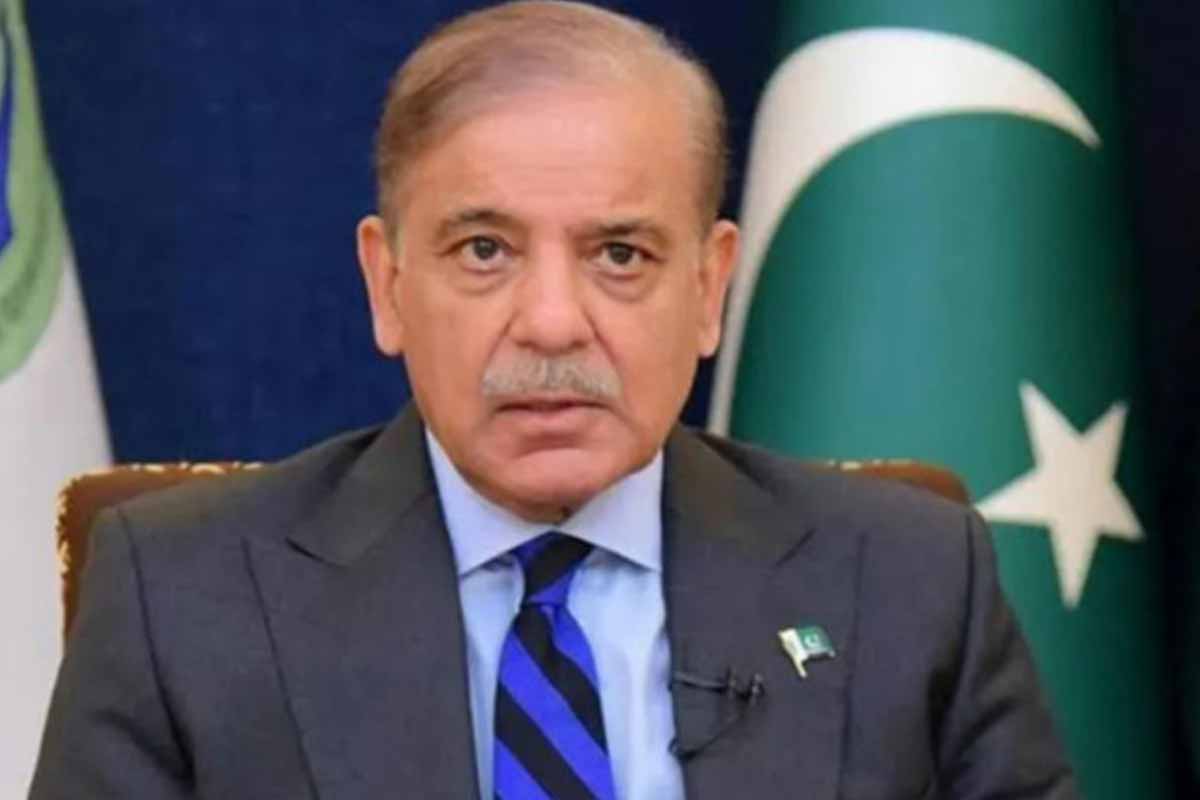 امریکہ ایران معاہدے کے بعد خام تیل سستا؛ پاکستان میں پیٹرول کی قیمت 55 روپے فی لیٹر سے زائد سستی ہونے کا امکان