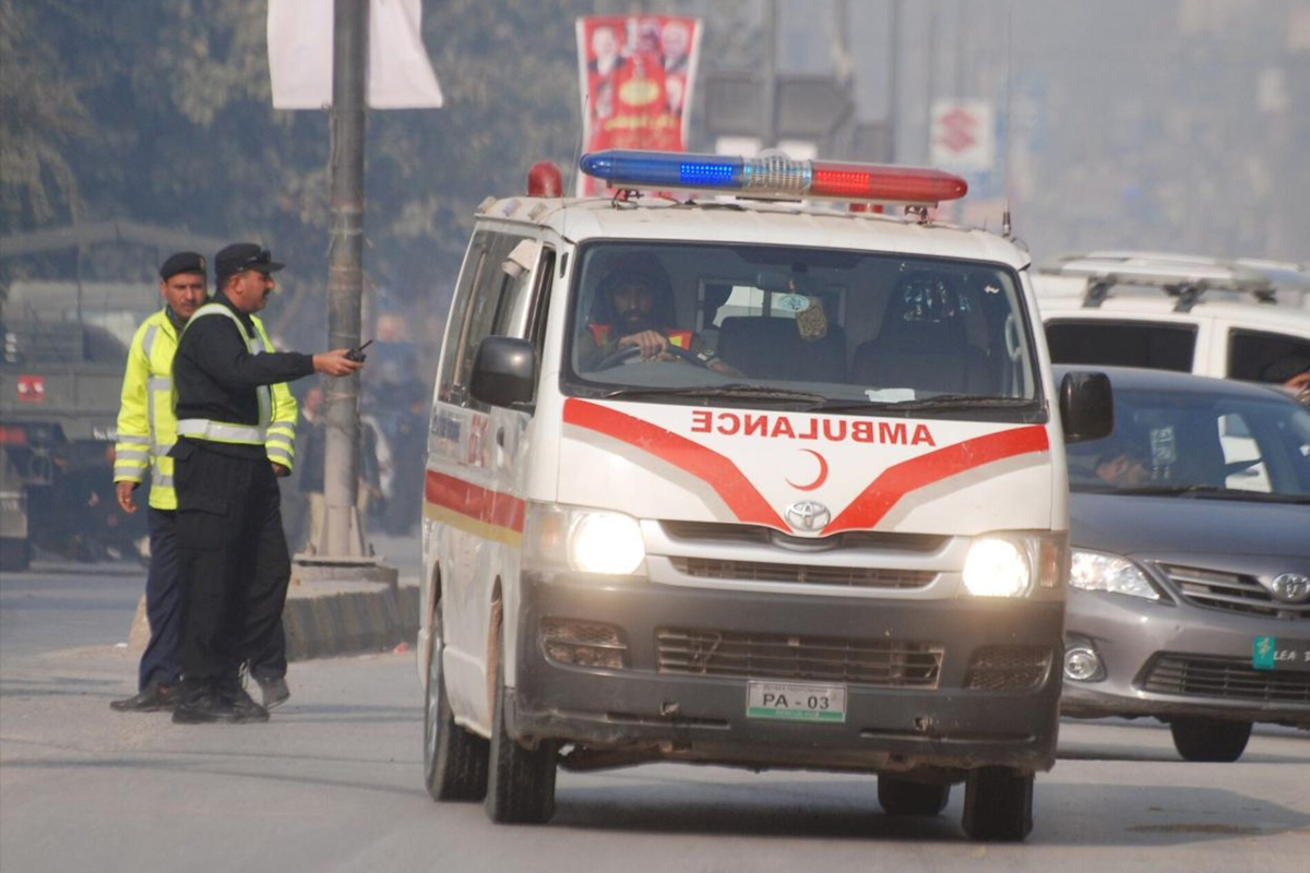 سسرالیوں کا داماد پر فائرنگ اور ڈنڈوں سے حملہ، جھگڑے کی فوٹیج سامنے آگئی