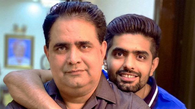 بابر اعظم کے والد بیٹے کی حمایت میں ایک بار پھر سامنے آگئے