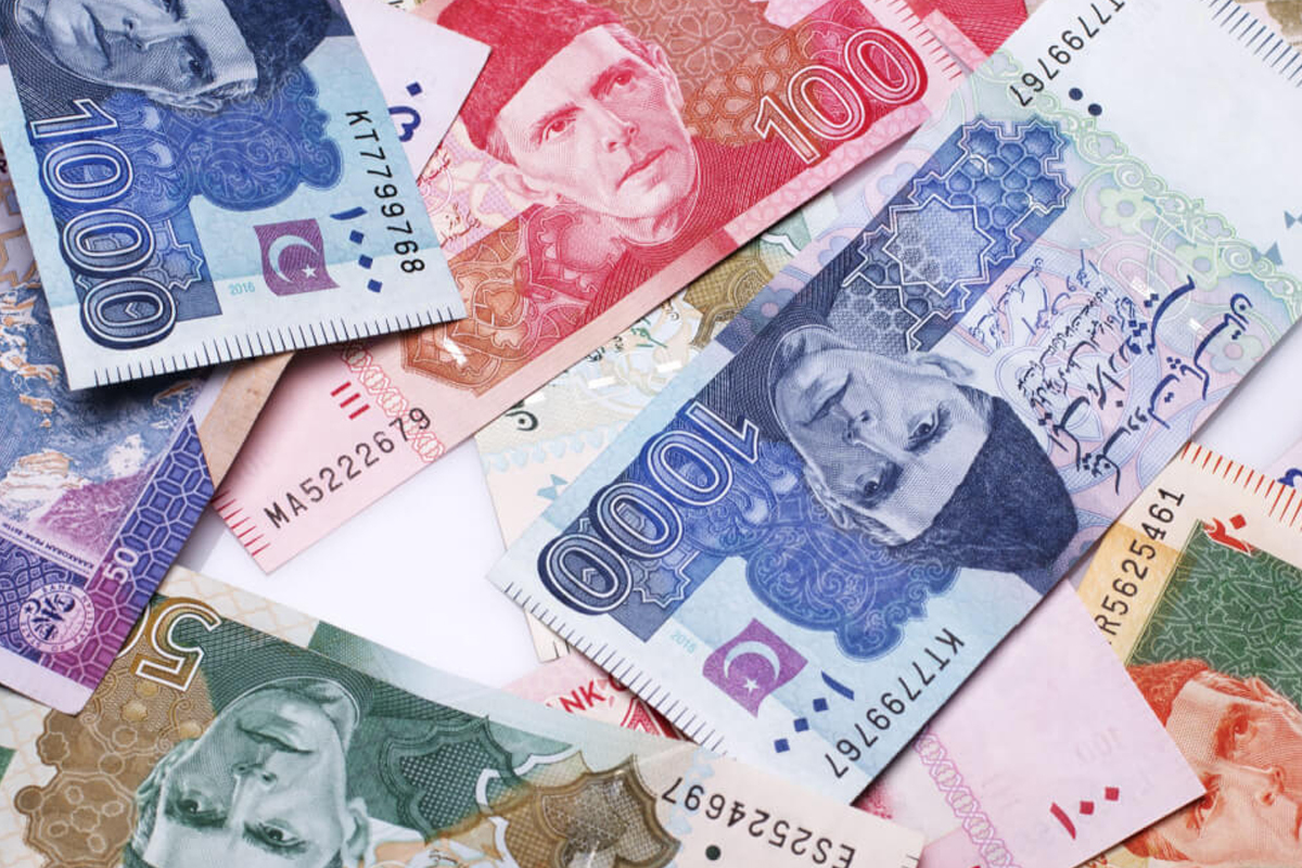 پاکستان میں کتنے افراد بینکنگ سہولت سے محروم؟ رپورٹ جاری