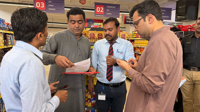 ڈپٹی کمشنر جنوبی کا منافع خوروں کیخلاف ایکشن، 13 لاکھ کا جرمانہ