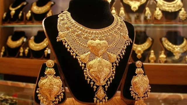 فی تولہ سونے کی قیمت میں ہزاروں روپے کا اضافہ
