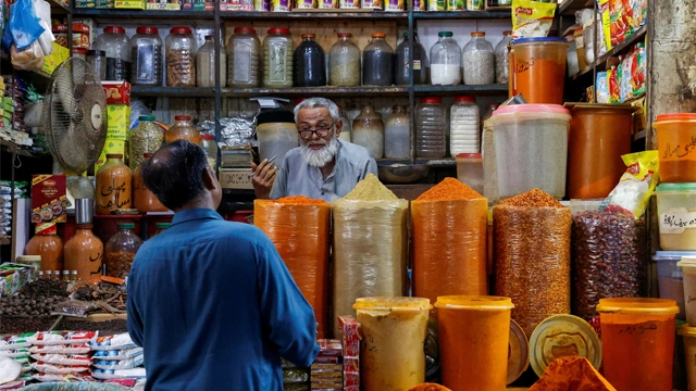 پاکستان میں مہنگائی کی شرح 2015 کے بعد سے کم ترین سطح پر آگئی