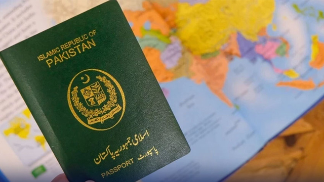 کیا امریکا پاکستان پر سفری پابندی لگانے والا ہے؟ اخبار کا دعویٰ 