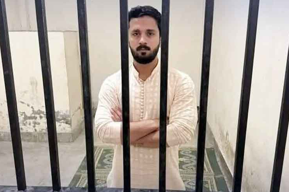 پرفیوم کے نام نے رجب بٹ کو کس کیس میں پھنسوا دیا؟