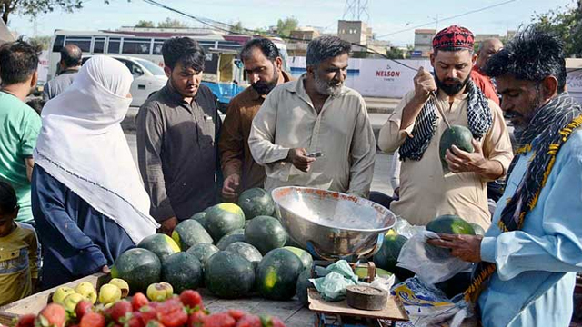 رمضان کیلئے مرغی، پھل، سبزی، سموسے، پکوڑے کے نئے نرخ جاری