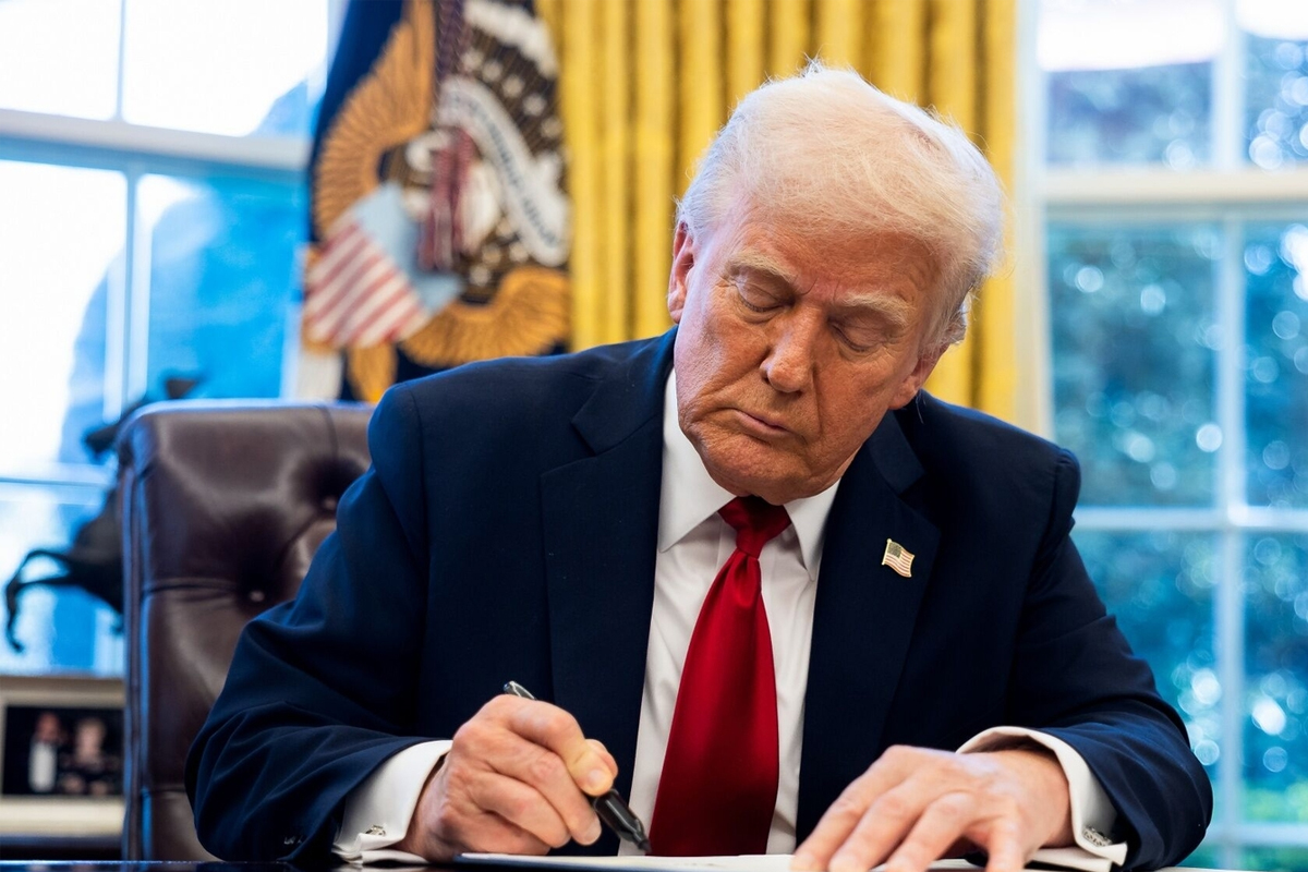 ٹرمپ نے صدر بننے کے بعد اپنی پہلی تنخواہ کہاں خرچ کی؟