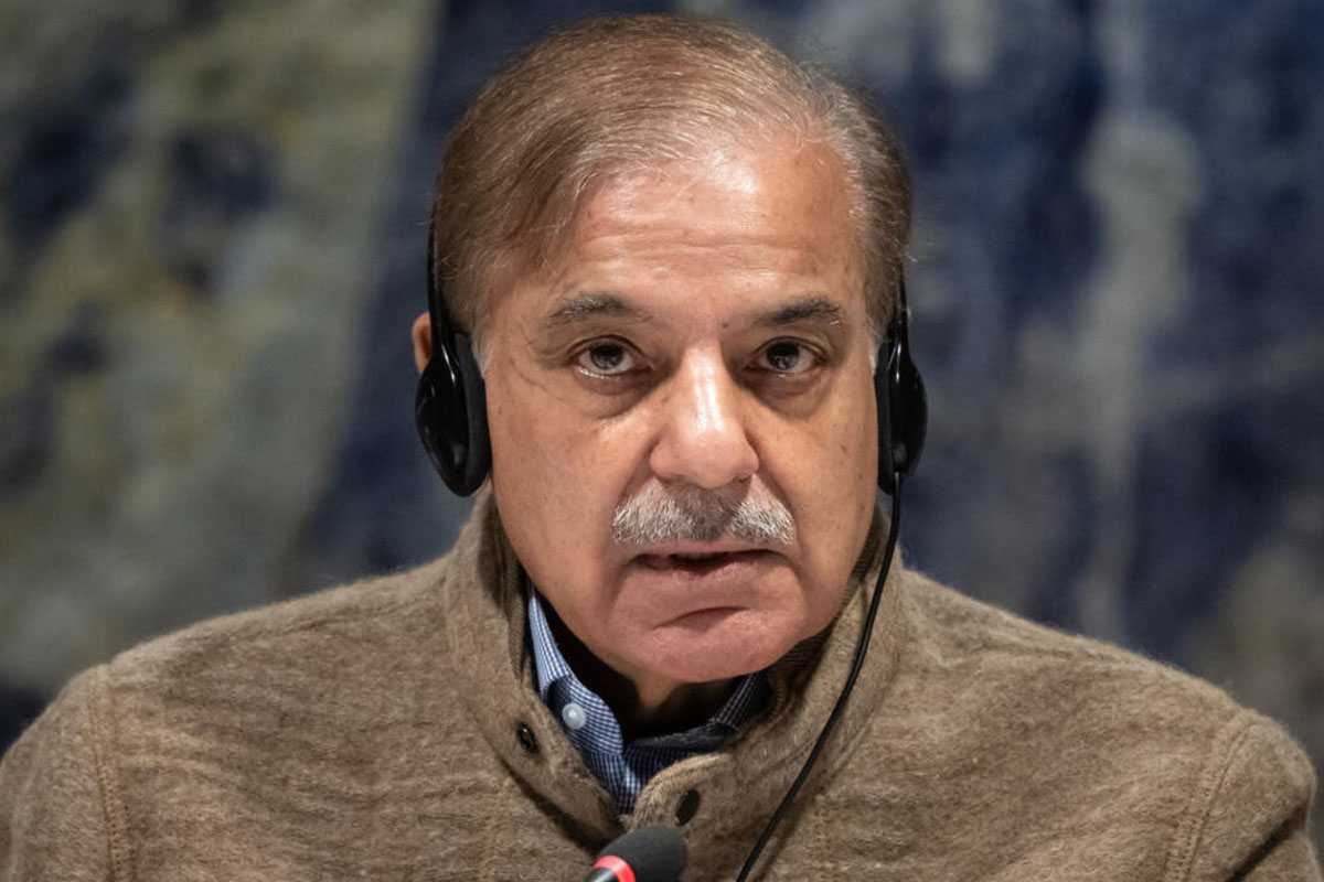 وزیر اعظم کا ایران سے پاکستانیوں کے قاتلوں کو گرفتار کرنے کا مطالبہ