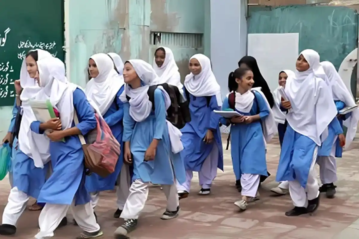 ایبٹ آباد کی لڑکیوں نے لڑکوں کو پیچھے چھوڑ دیا