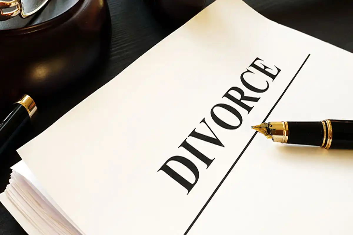 بھارت کی لیجنڈری اداکارہ نے اچانک طلاق کا اعلان کر کے مداحوں کو چونکا دیا