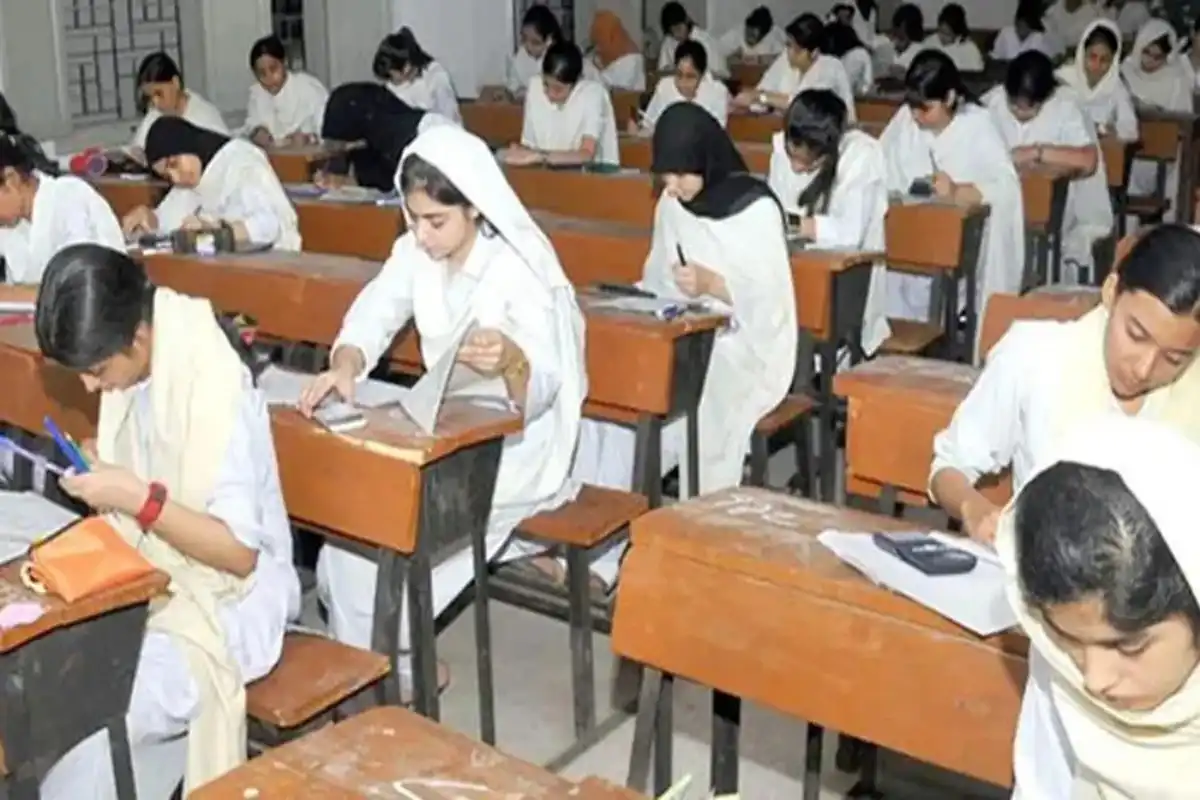 پاکستانی طلبہ کے لیے خوشخبری، حکومت کا اہم اعلان