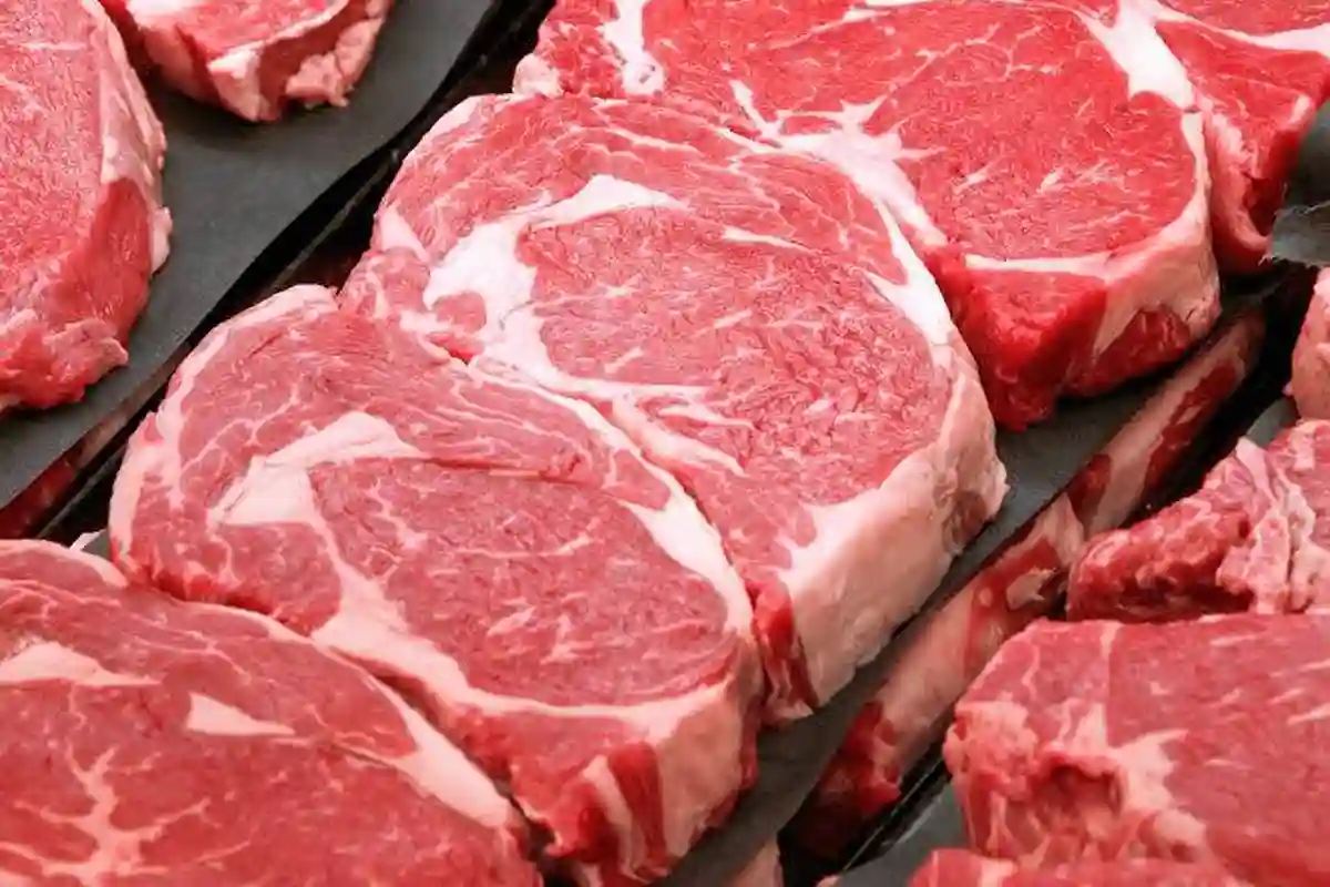 کراچی میں گوشت سرکاری نرخوں سے بھی کم قیمت میں کیوں فروخت کیا جارہا ہے؟ اہم وجہ سامنے آگئی