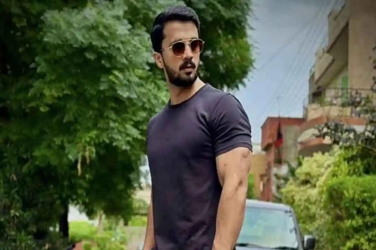 رجب بٹ نے ویلاگنگ کو خیرباد کہہ دیا