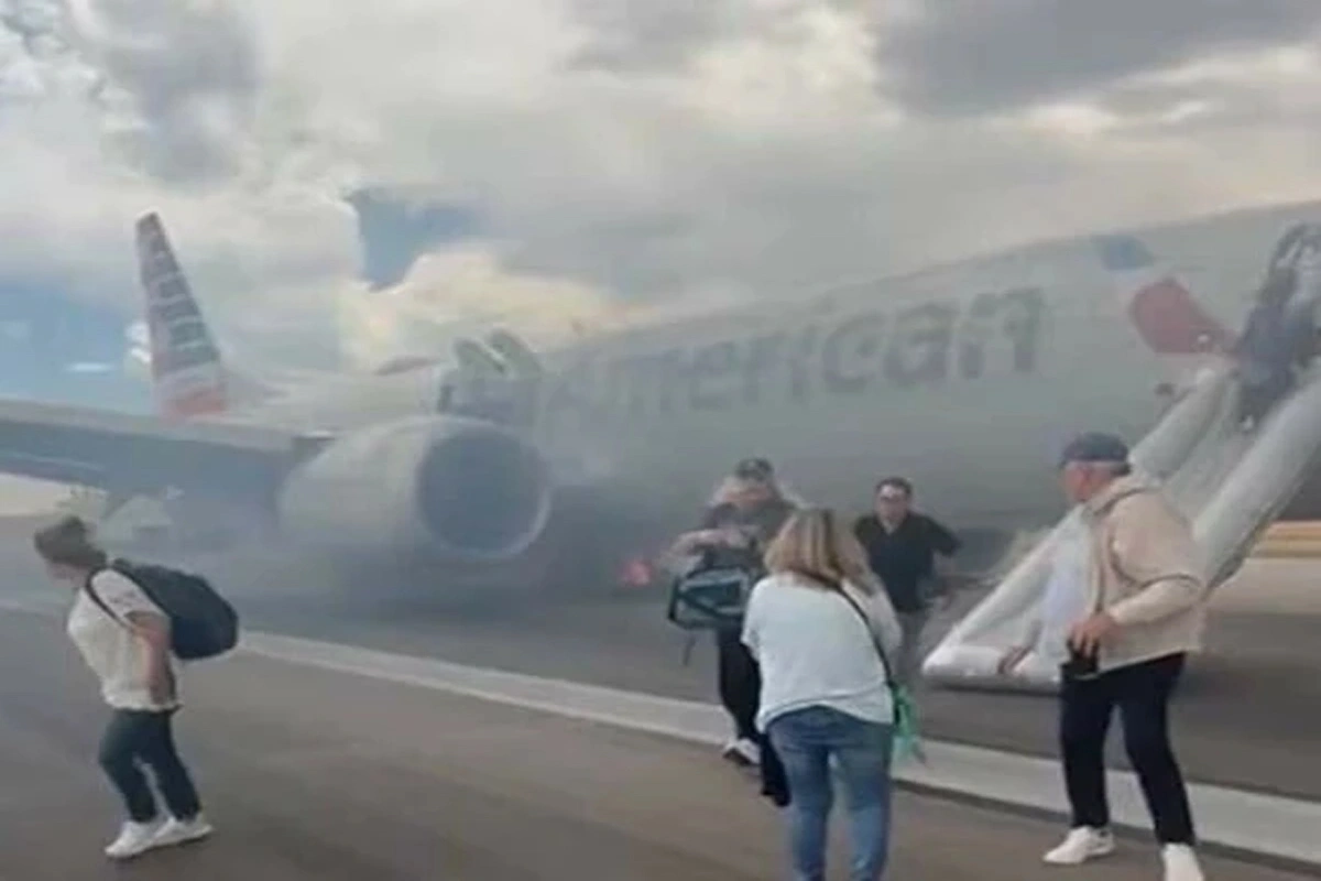 امریکی ایئرلائنز کے طیارے میں ٹیک آف کے دوران آگ لگ گئی، مسافروں کا ہنگامی انخلا