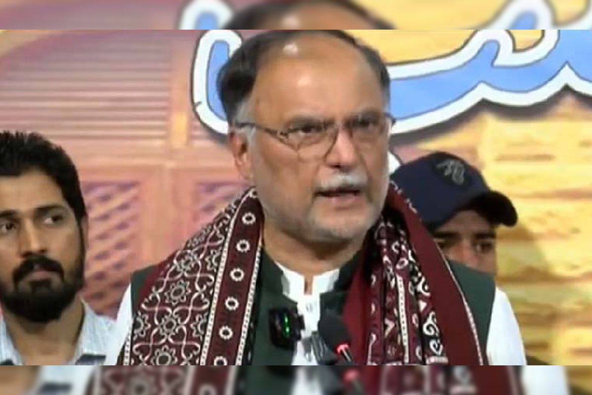 پی ٹی آئی کے لگائے گئے زخموں سے نمٹنے کیلئے آئی ایم ایف سے مدد لی، احسن اقبال