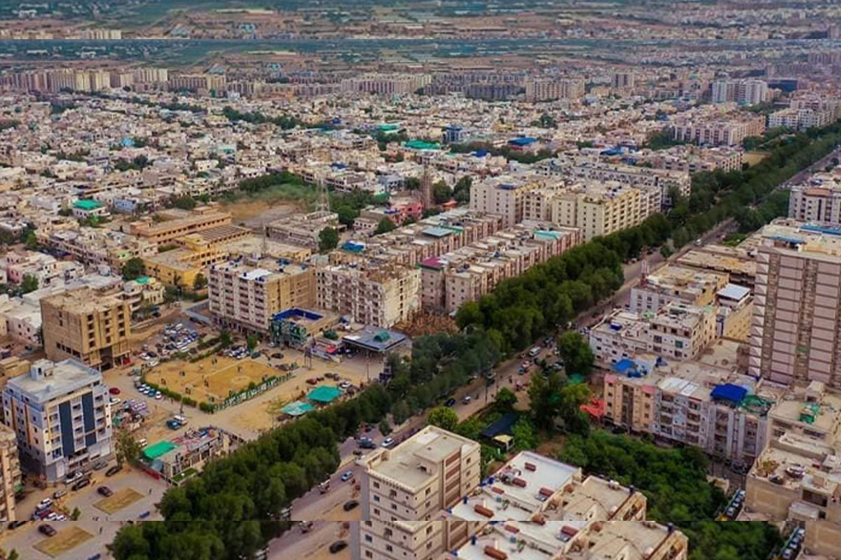 کراچی کے مختلف اضلاع میں غیر قانونی تعمیرات کے خلاف کارروائیاں