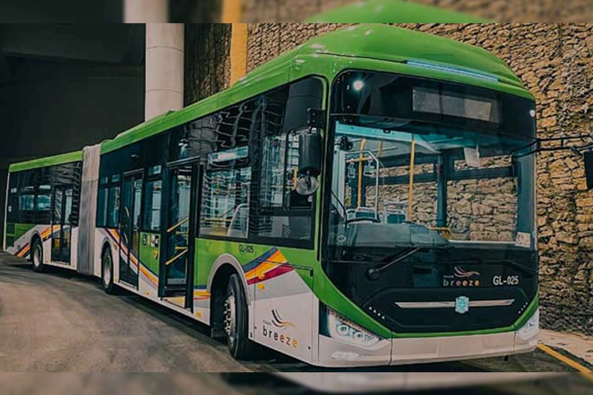 کراچی میں گرین لائن بی آر ٹی کے مسافروں میں بڑا اضافہ