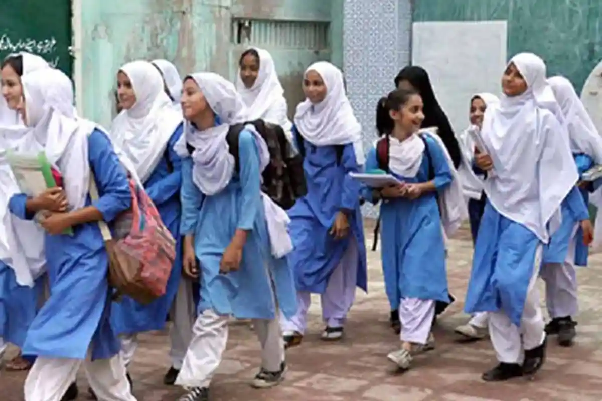 اسکولز کی چھٹیاں