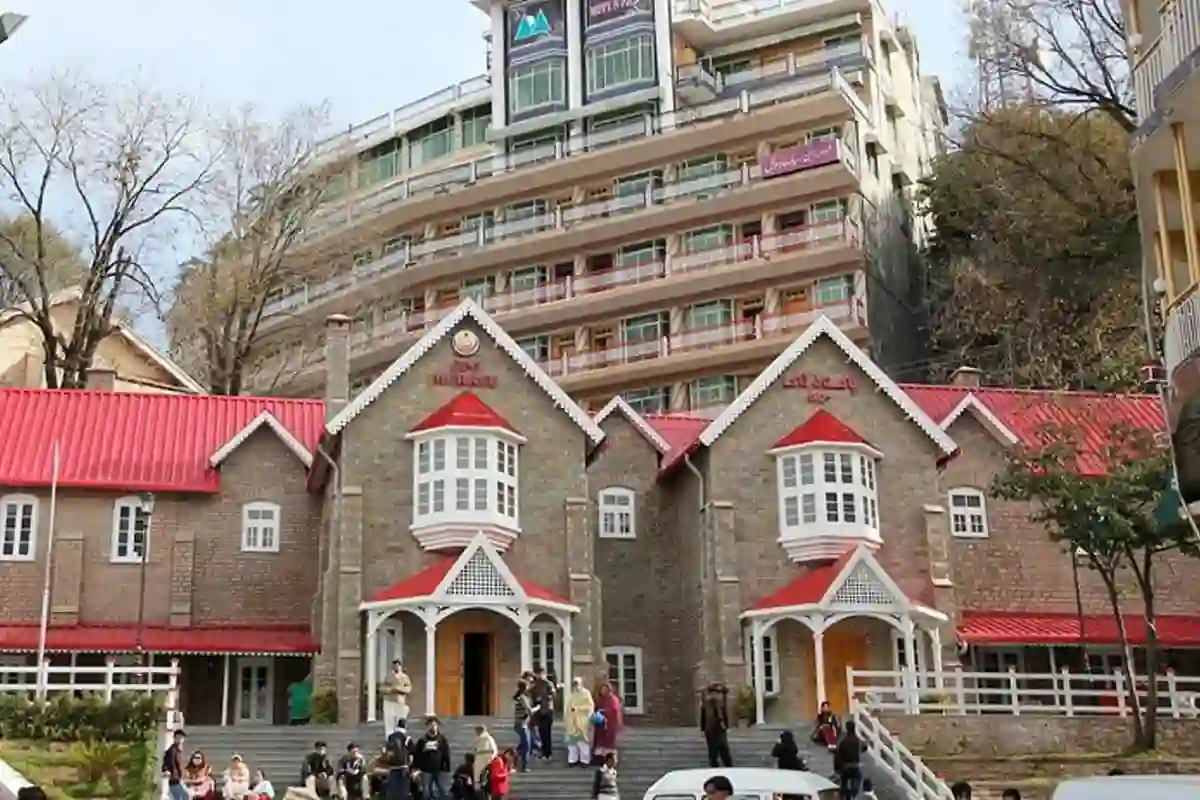 مری جانے والے سیاحوں کیلئے اہم خبر