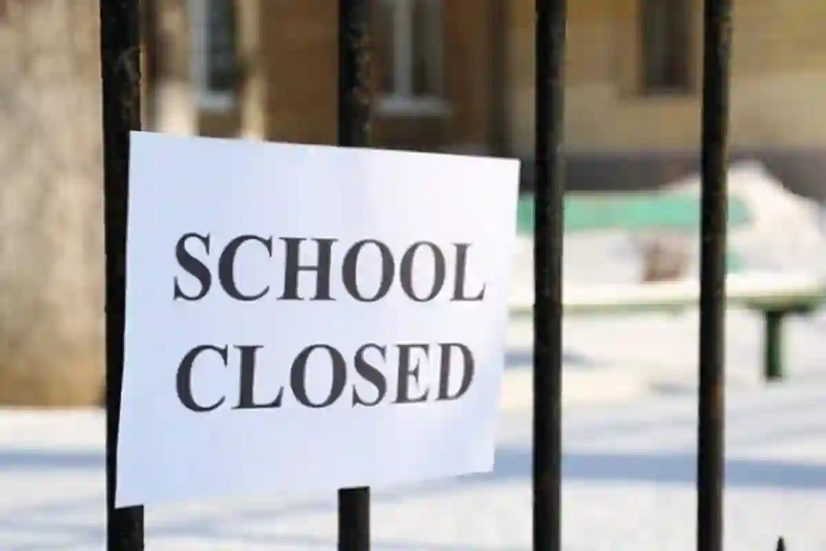 طوفانی بارشیں؛ تمام اسکول بند کر دیئے گئے