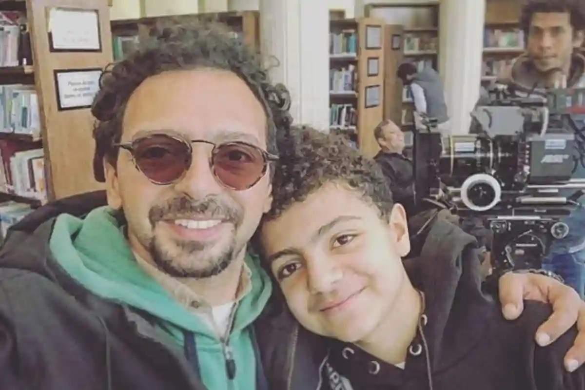 معروف مسلم اداکار اپنے بیٹے کو بچاتے ہوئے سمندر میں ڈوب کر جاں بحق