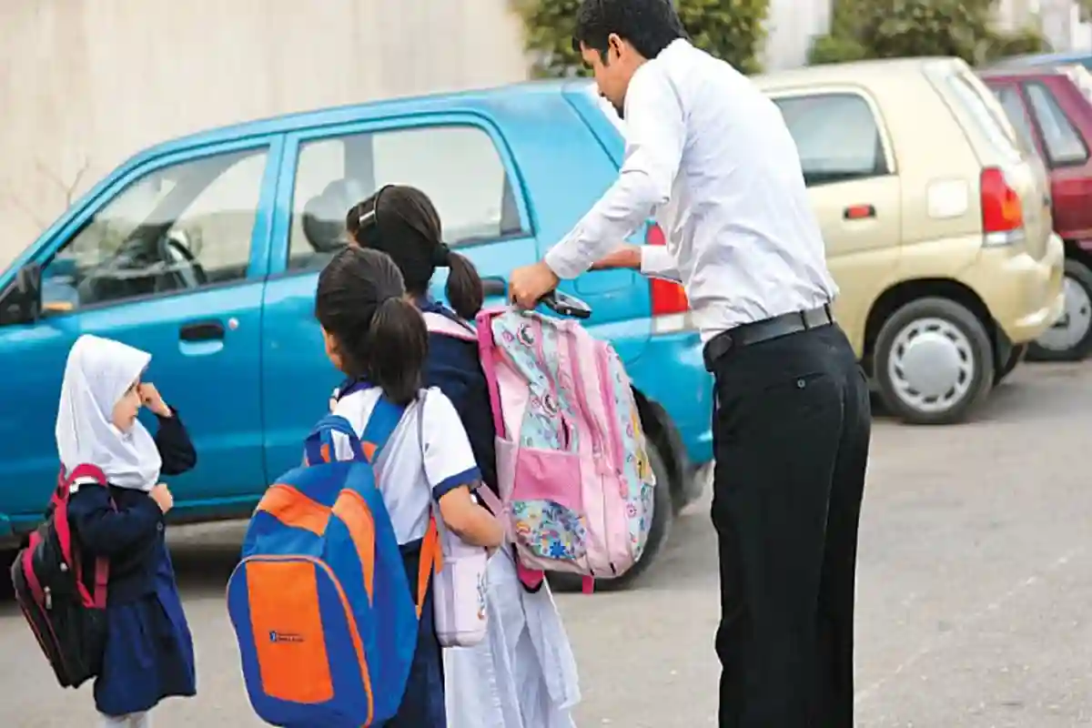 کراچی میں اسکول کی ہفتہ بھر کی چھٹی کی خبریں؟ نوٹیفکیشن کی حقیقت سامنے آگئی