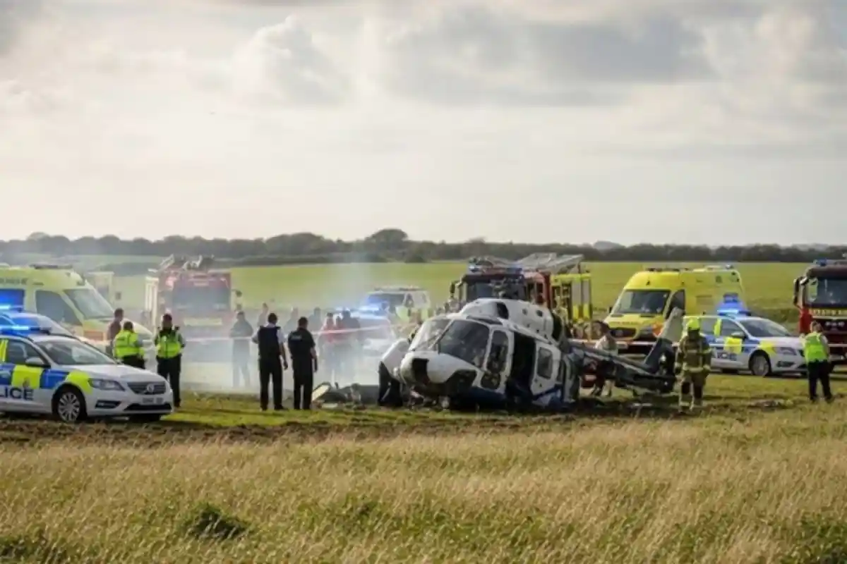 برطانیہ میں ہیلی کاپٹر گر کر تباہ، 3 افراد ہلاک