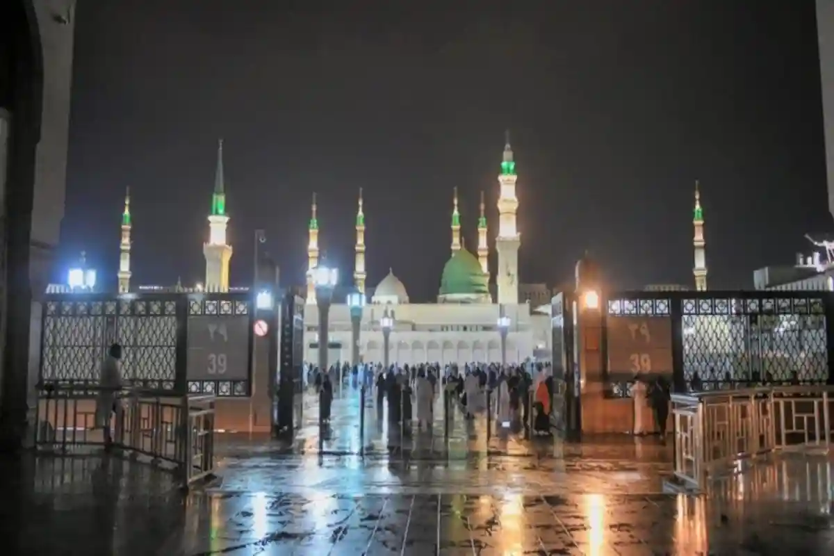 بارانِ رحمت نے مدینہ منورہ کا موسم سہانا کردیا