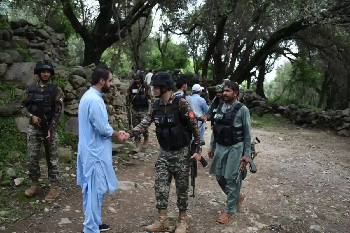 پاک فوج کا بونیر، سوات ،صوابی اور شانگلہ میں فلڈ ریلیف آپریشن ساتویں روز بھی جاری