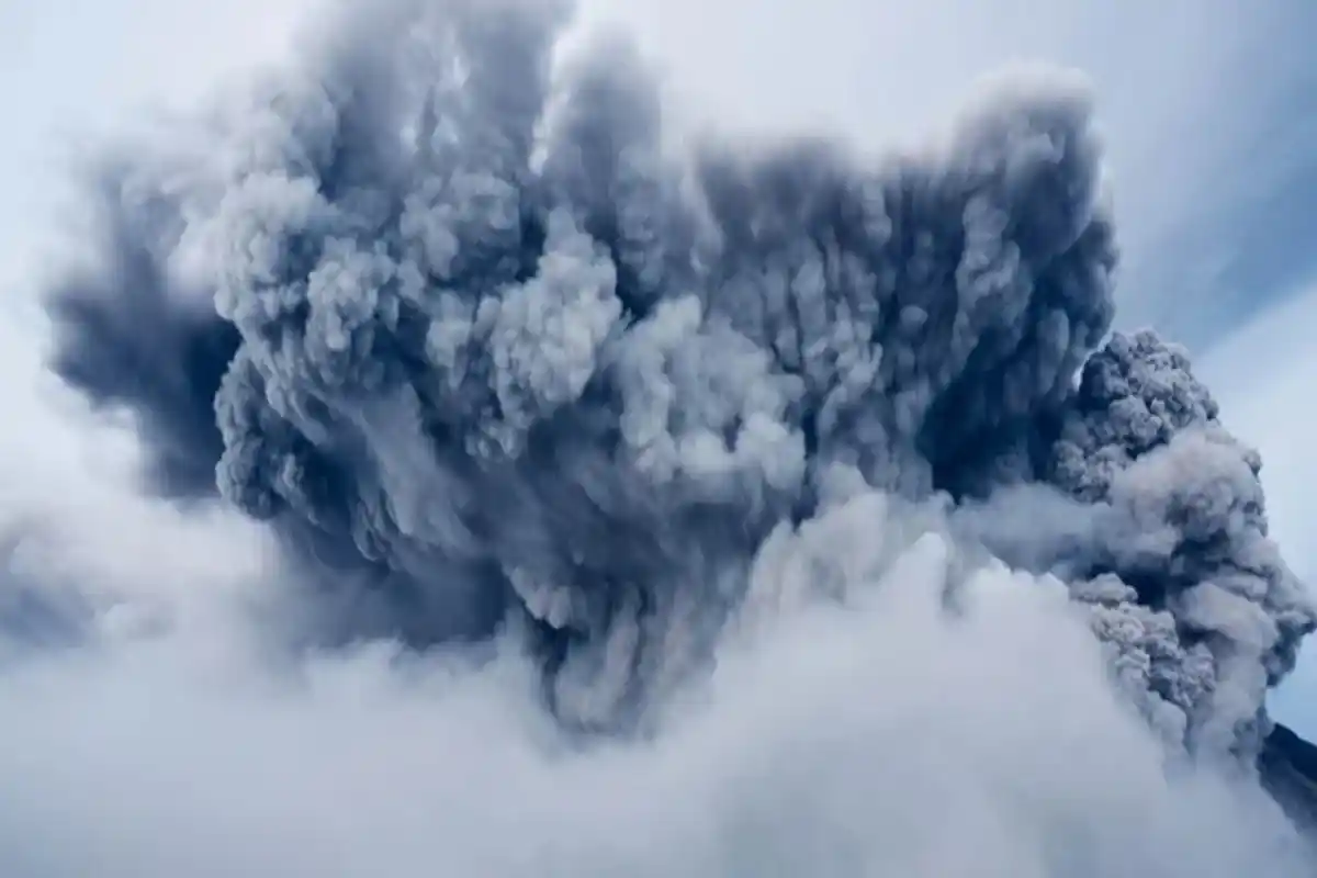 کلاؤڈ برسٹ کے دوران جان کیسے بچائی جائے؟ حفاظتی تدابیر جانیے