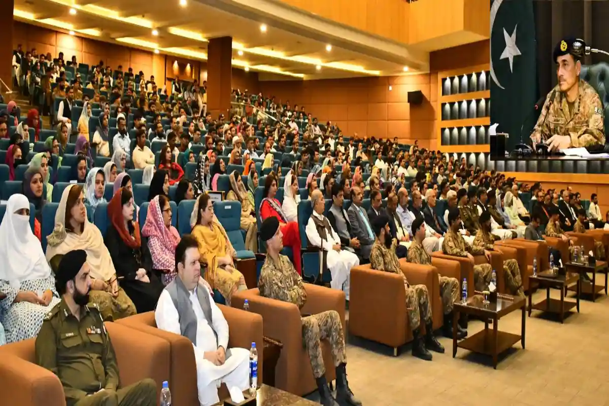 پاک فوج بدلتے ہوئے جنگی ماحول میں فیصلہ کن برتری برقرار رکھے گی، فیلڈ مارشل