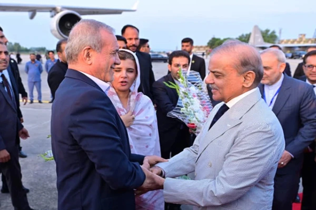 ایرانی صدر کی وزیر اعظم ہاؤس اسلام آباد آمد، گارڈ آف آنر پیش