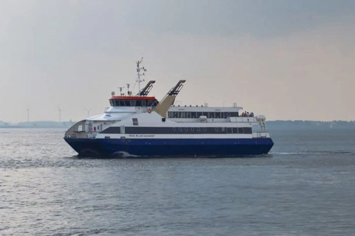 وزارت بحری امور کی ایران اور خلیجی ممالک کے سفرکیلئے فیری سروس لائسنس کی منظوری