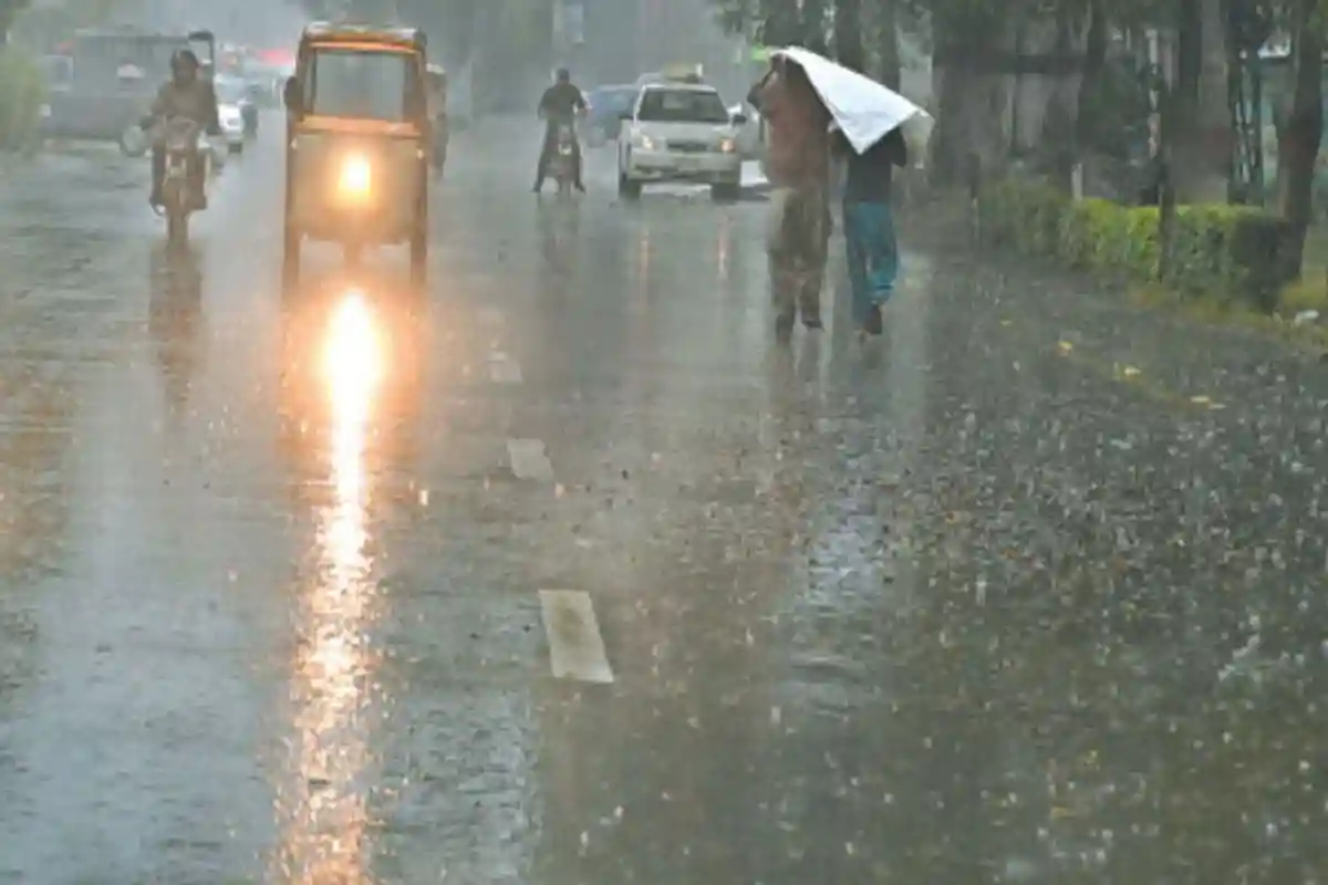 پنجاب، کے پی اور آزاد کشمیر میں بارش کا امکان، کراچی میں بھی بارش متوقع