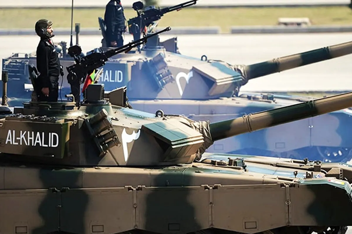 معرکہ حق کی فتح کی خوشی میں مسلح افواج کا دفاعی ساز و سامان نمائش کیلئے پیش