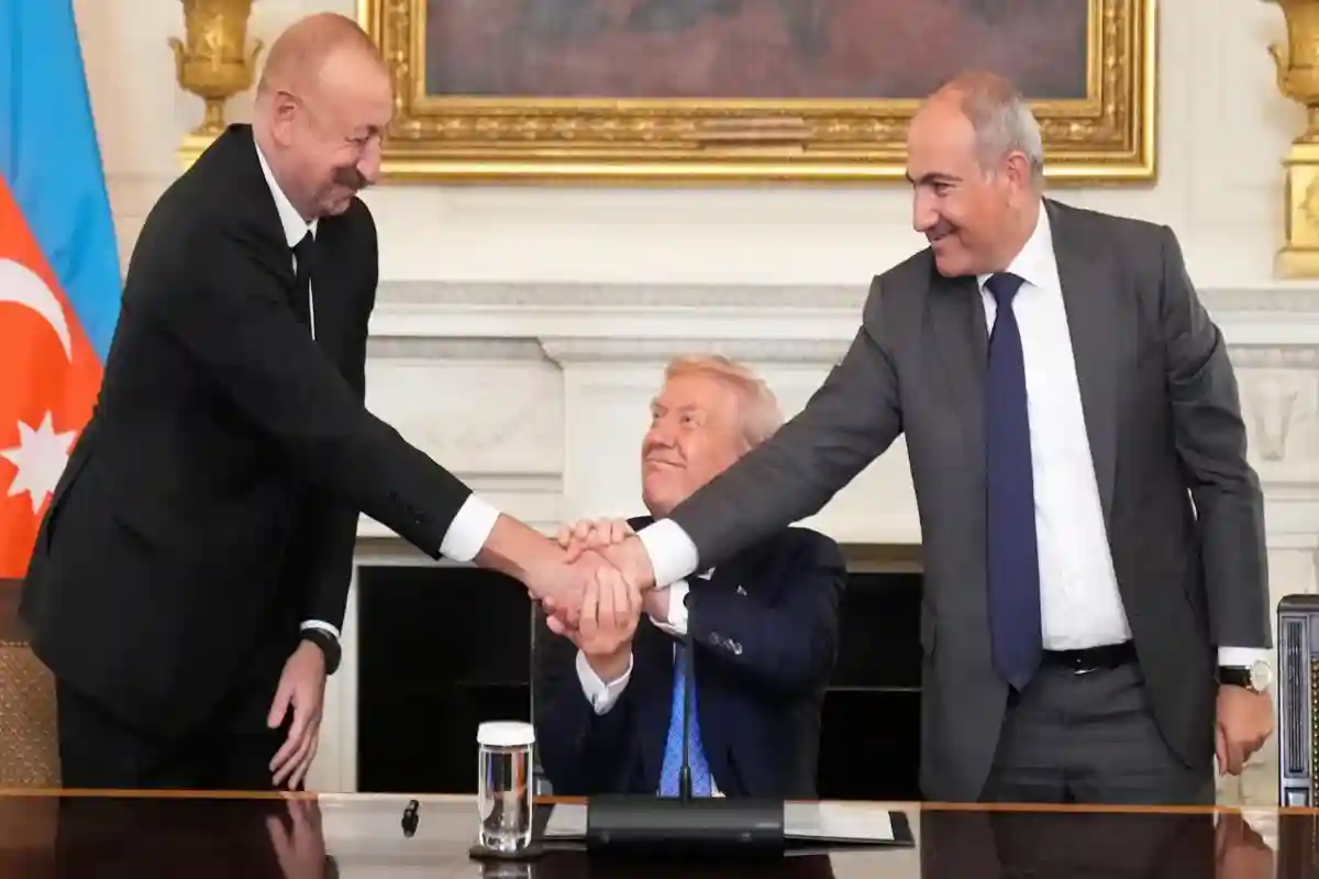 ٹرمپ کا آذربائیجان اور آرمینیا کے درمیان تاریخی امن معاہدے کا اعلان