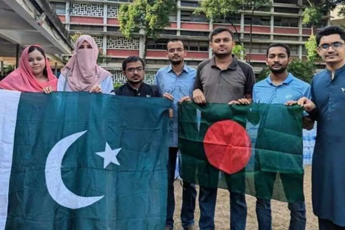 پاکستان کا بنگلادیشی طلبہ کو اسکالرشپس دینے کا اعلان