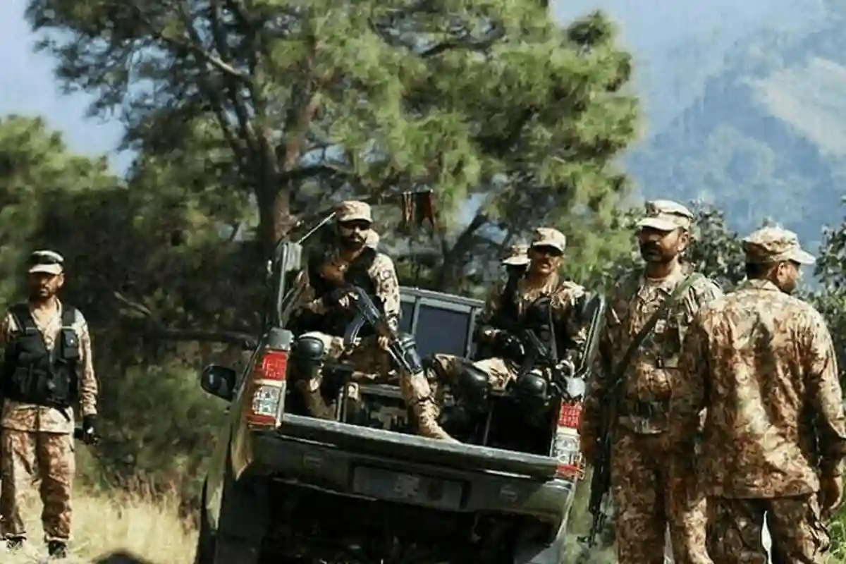 خیبر پختونخوا: فورسز کے آپریشنز میں فتنہ الہندوستان کے 35 دہشتگرد ہلاک، 12 جوان شہید