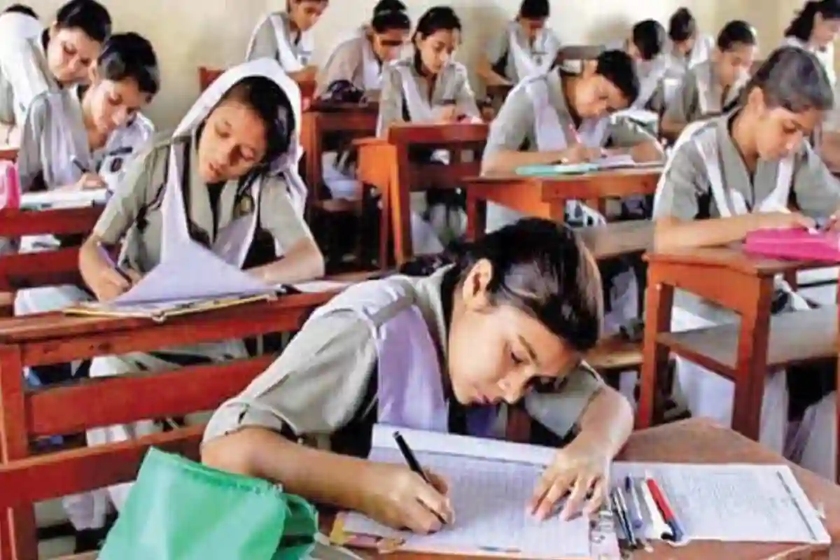 پانچویں اور آٹھویں جماعت کے بورڈ امتحانات کب شروع ہونگے؟ تاریخوں کا اعلان کردیا گیا