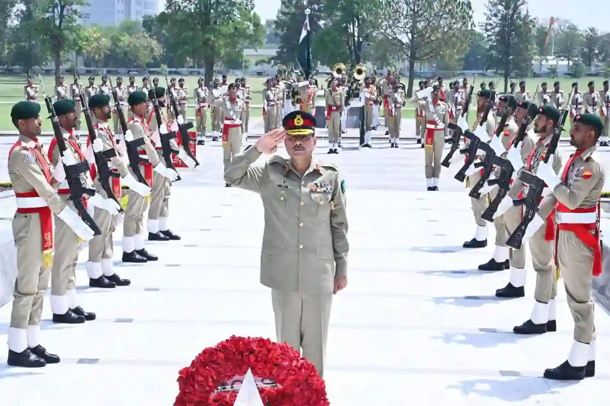 یوم دفاع و شہدا، فیلڈ مارشل عاصم منیر کا شہدا کو خراج عقیدت