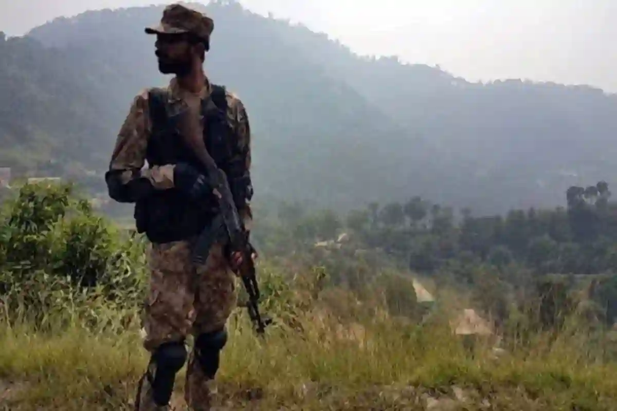 دیر میں خوارج کے ٹھکانے پرکارروائی، شہریوں کی جان بچاتے ہوئے 7 جوان شہید